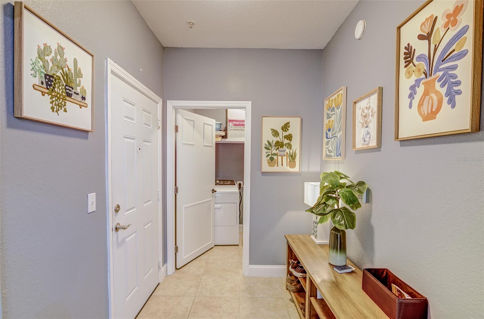 NOTTING HILL A CONDO - Residential