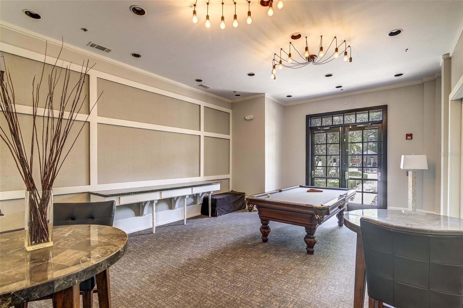 NOTTING HILL A CONDO - Residential