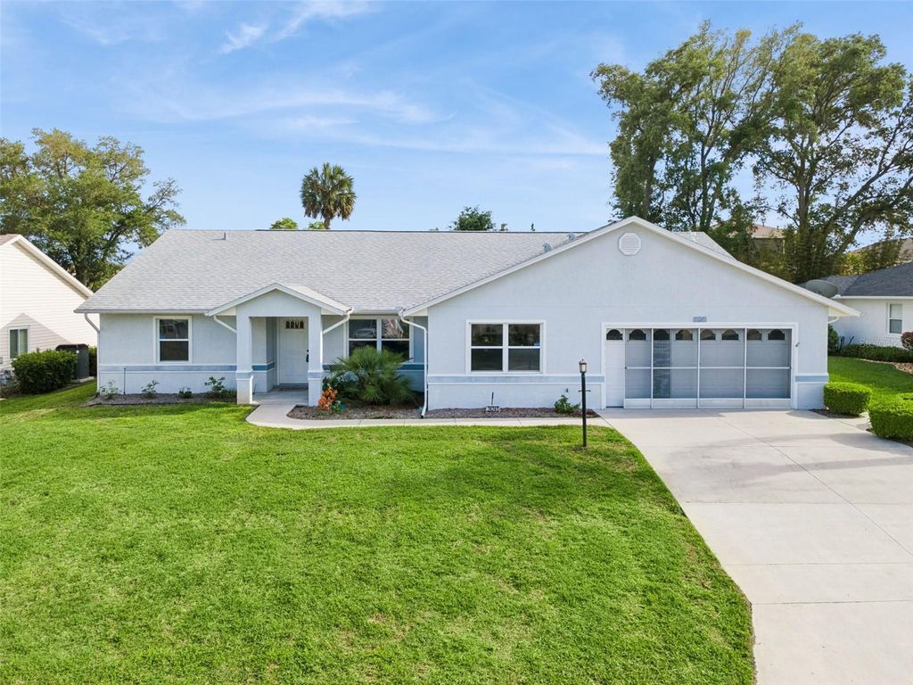 Photo of 26245 Newcombe Circle, Leesburg, FL 34748 (MLS # O6398567)