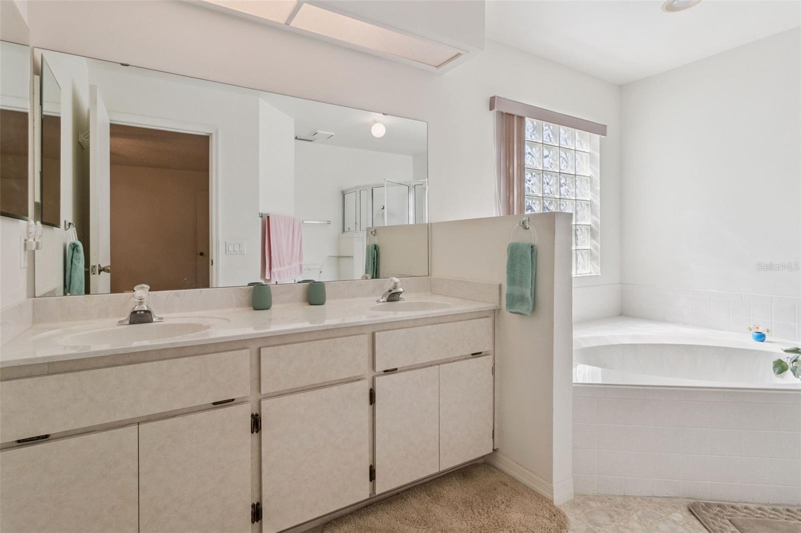 HIGHLAND LAKES PHASE 1-B - Residential