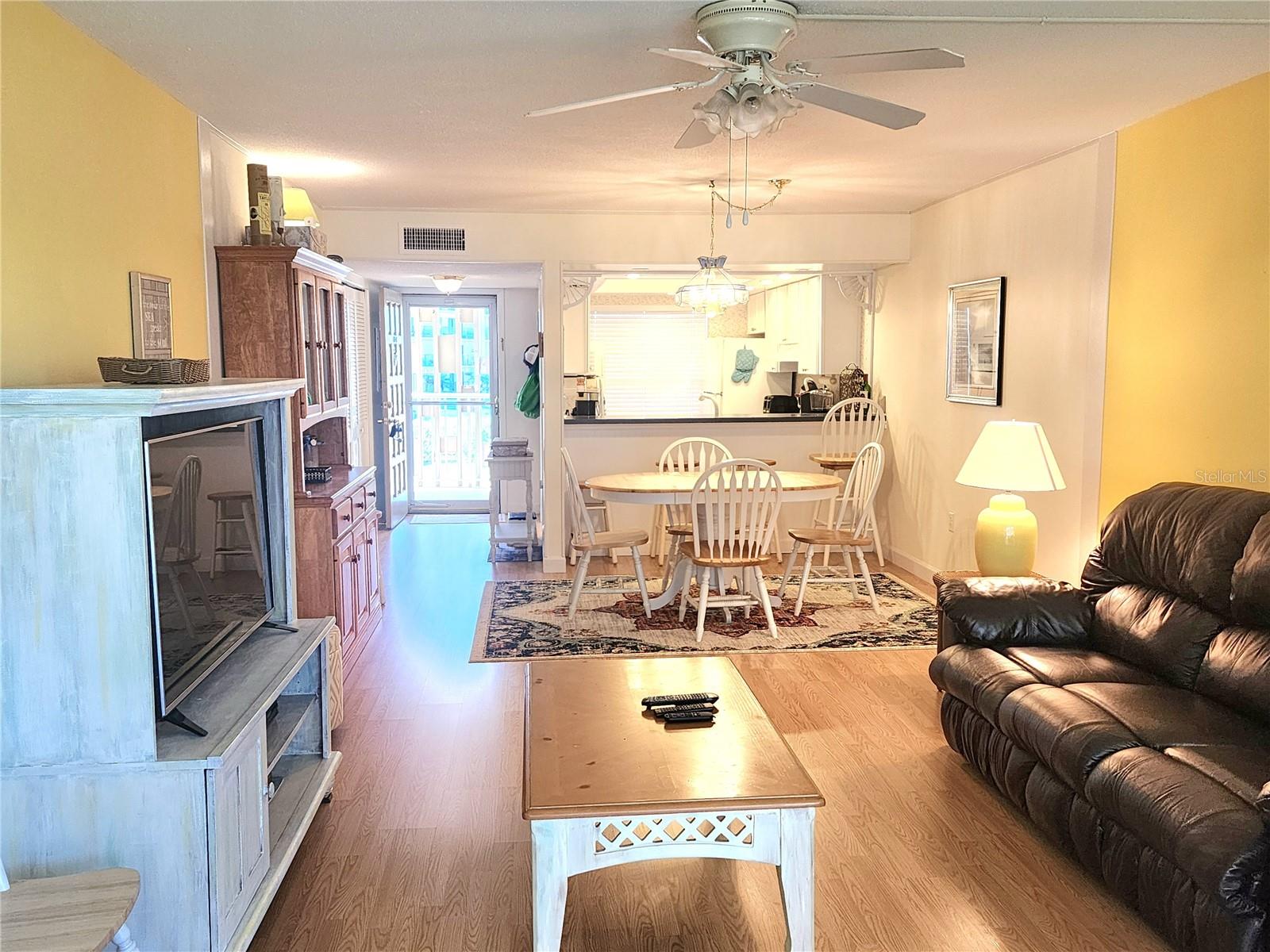 ISLANDER THE CONDO - Residential