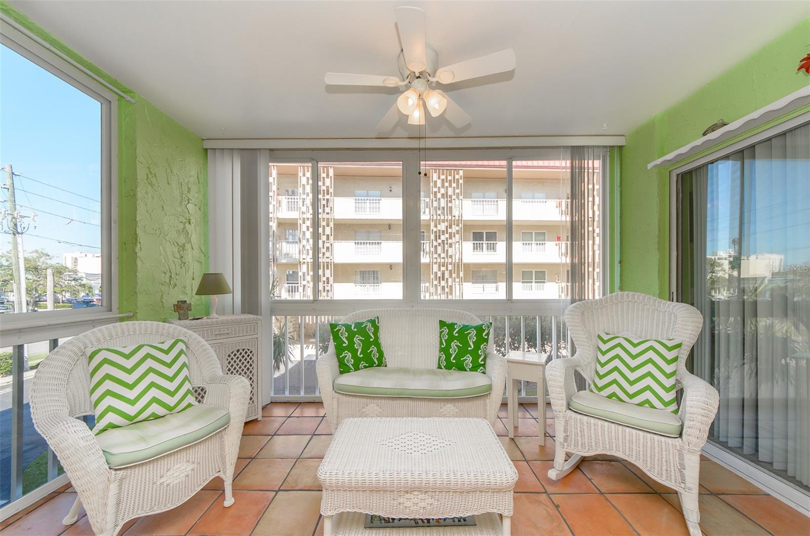 ISLANDER THE CONDO - Residential