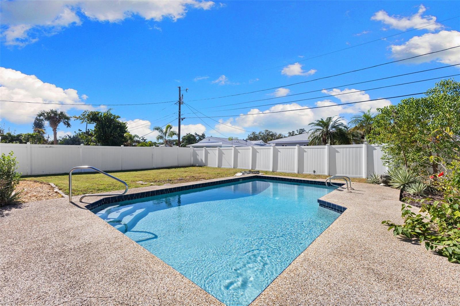 SHORE ACRES BAYOU GRANDE SEC - Residential