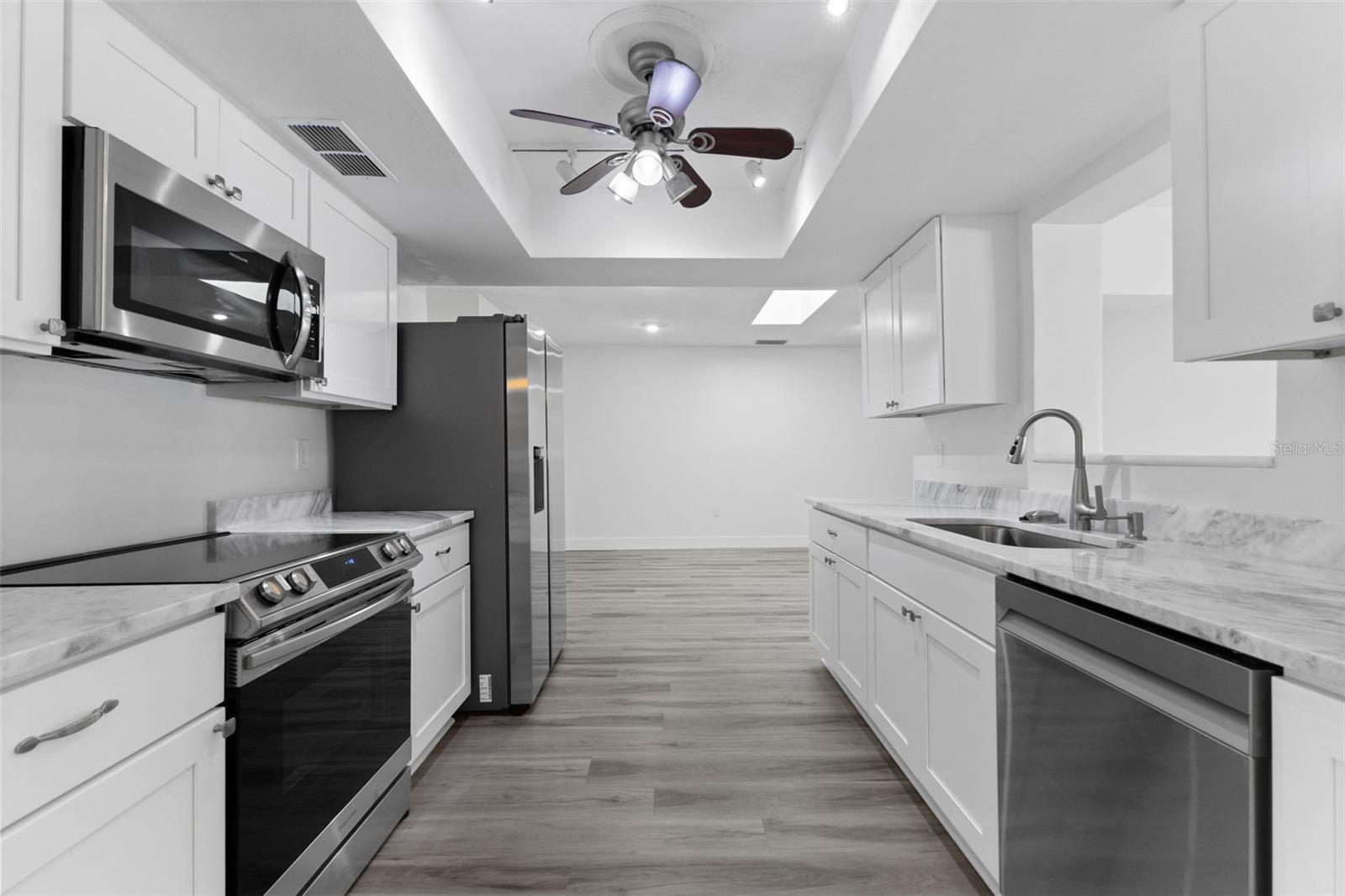 SHORE ACRES BAYOU GRANDE SEC - Residential