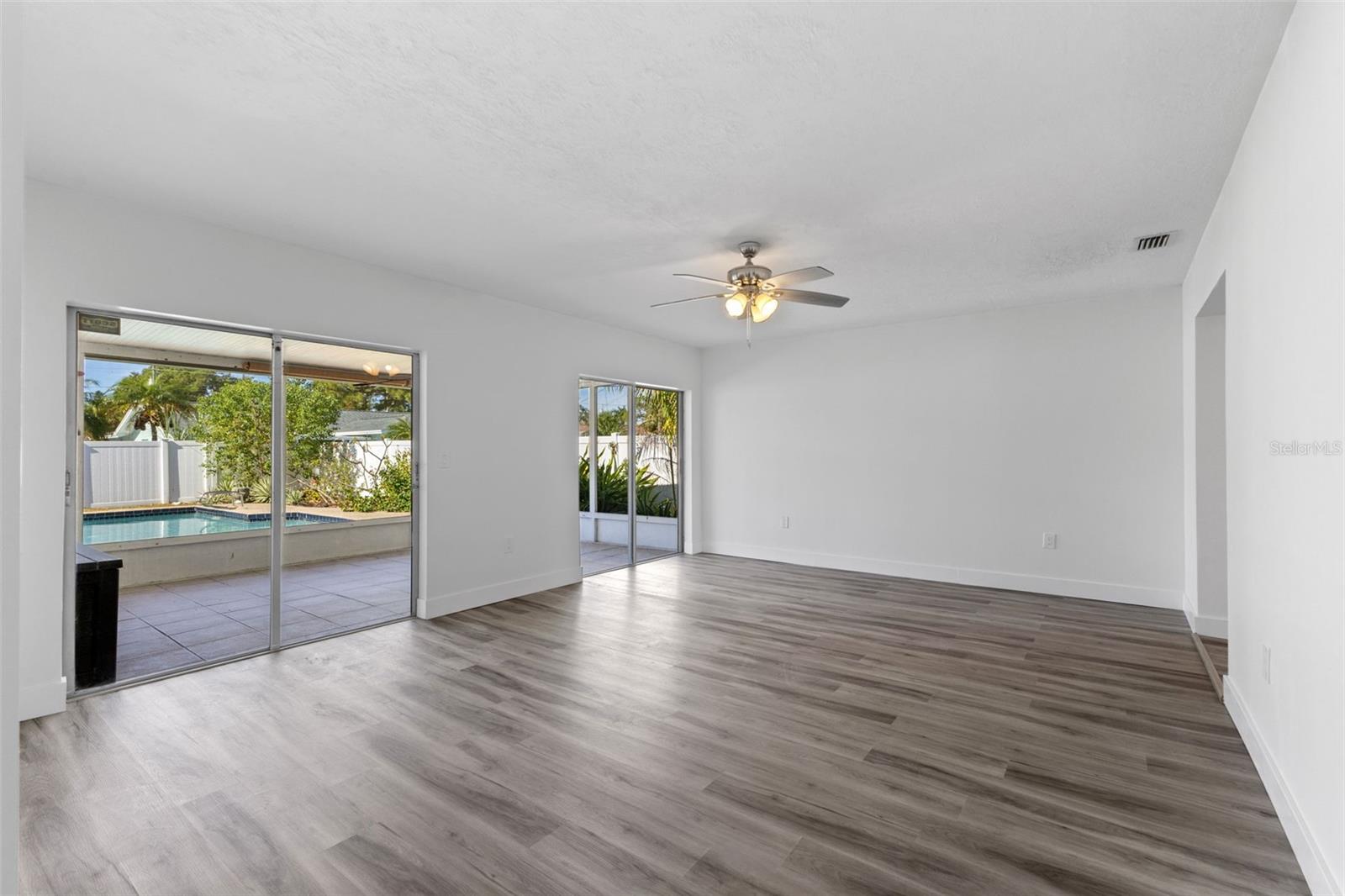 SHORE ACRES BAYOU GRANDE SEC - Residential