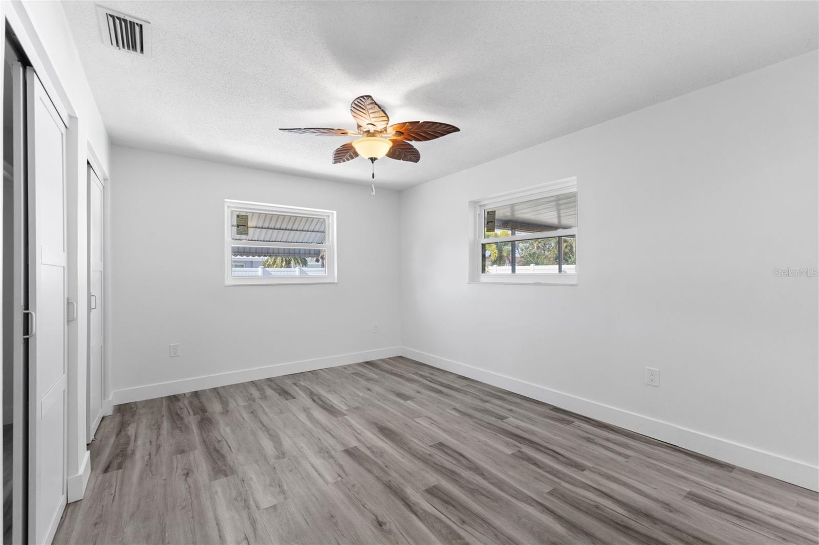 SHORE ACRES BAYOU GRANDE SEC - Residential