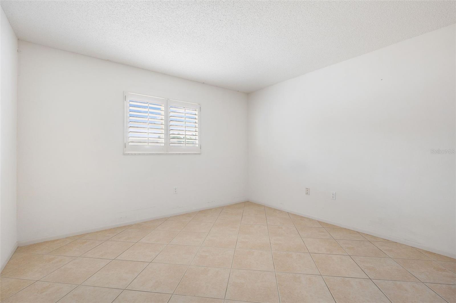 PALM-AIRE AT SARASOTA - Residential