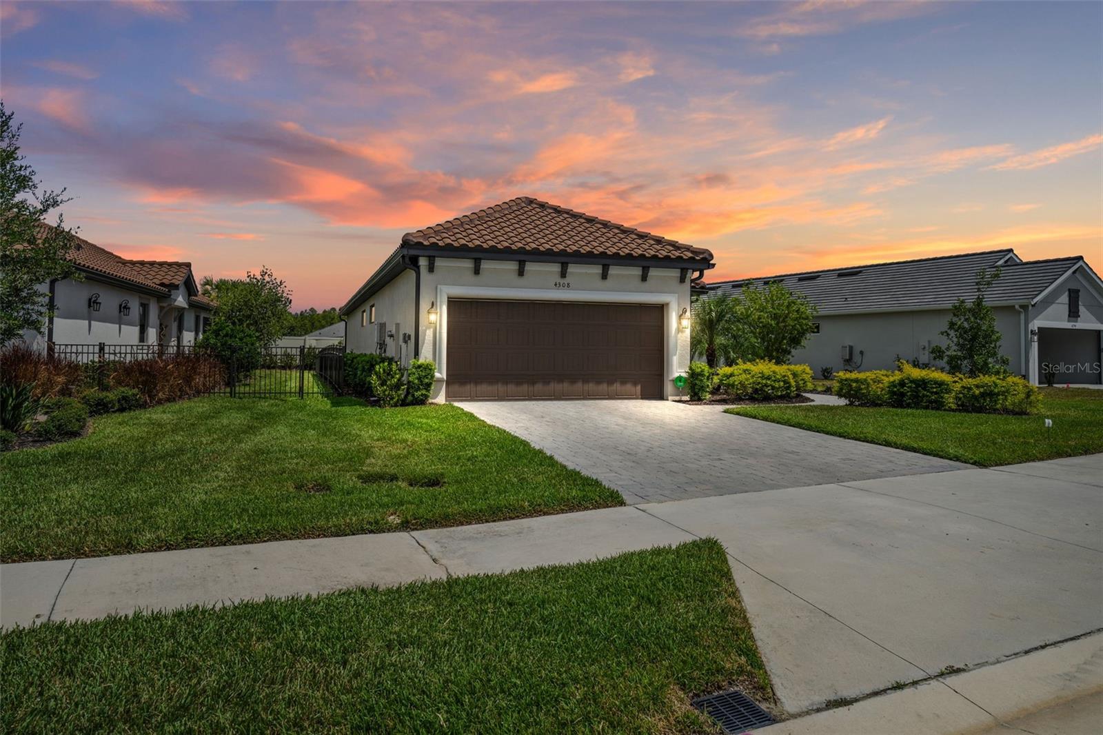 ESPLANADE AT WIREGRASS RANCH - Residential