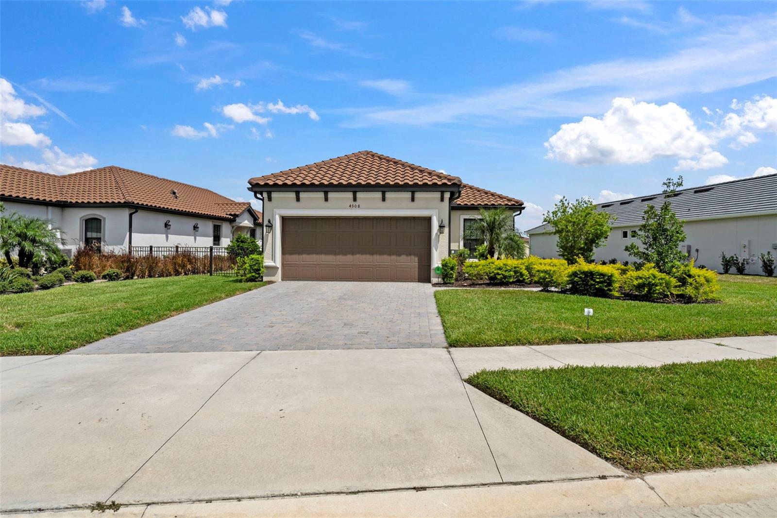ESPLANADE AT WIREGRASS RANCH - Residential