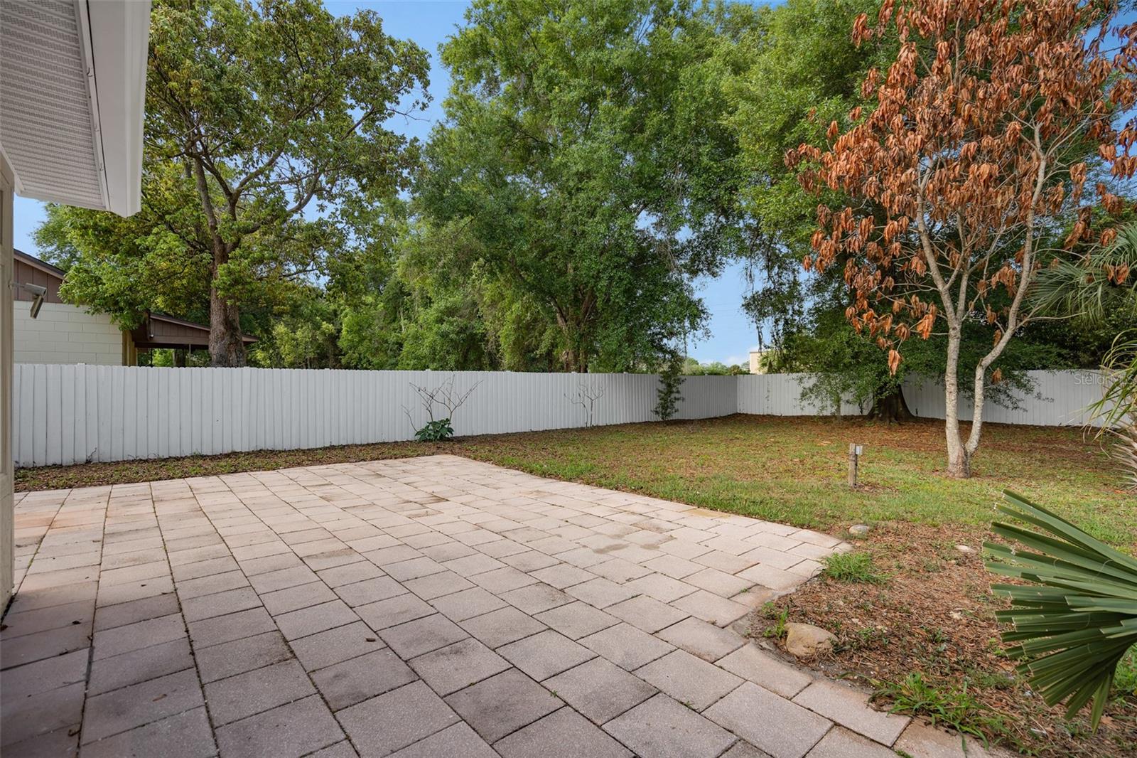 HIDDEN OAKS - Residential