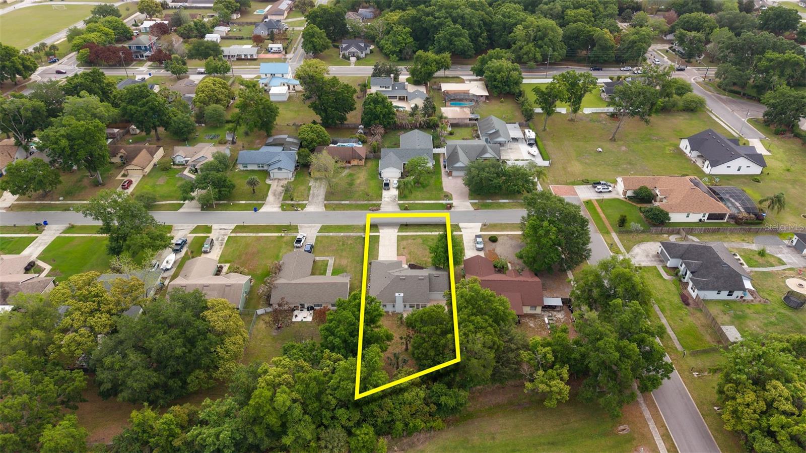 HIDDEN OAKS - Residential