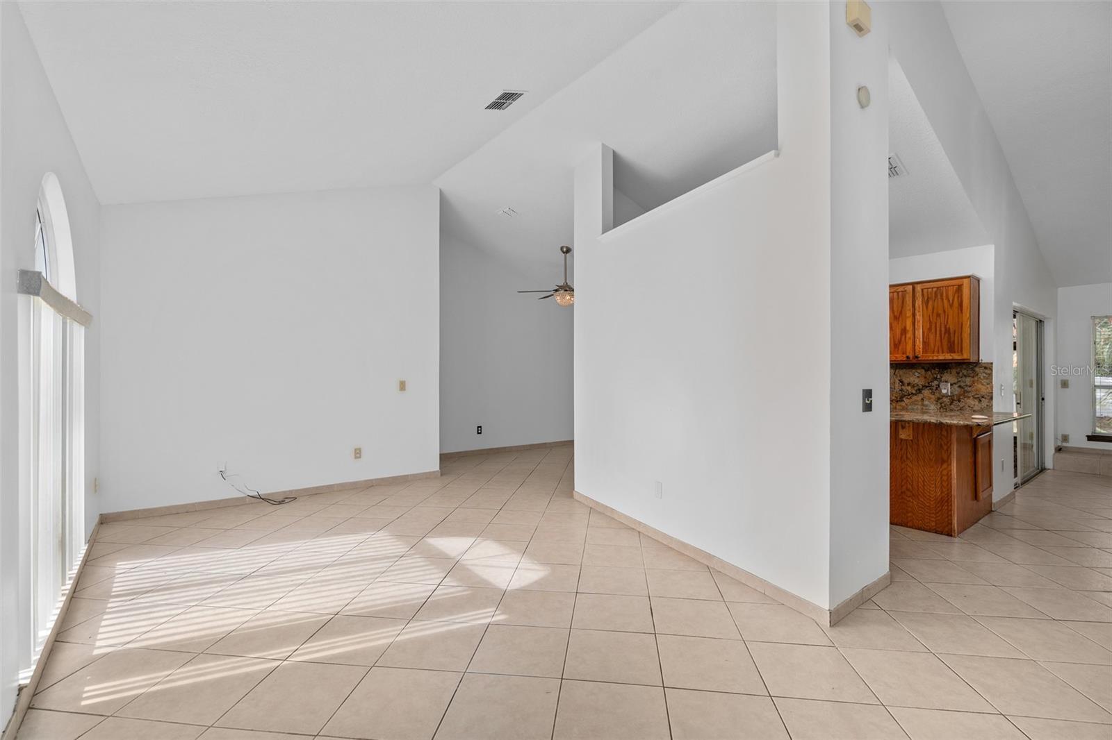 HIDDEN OAKS - Residential