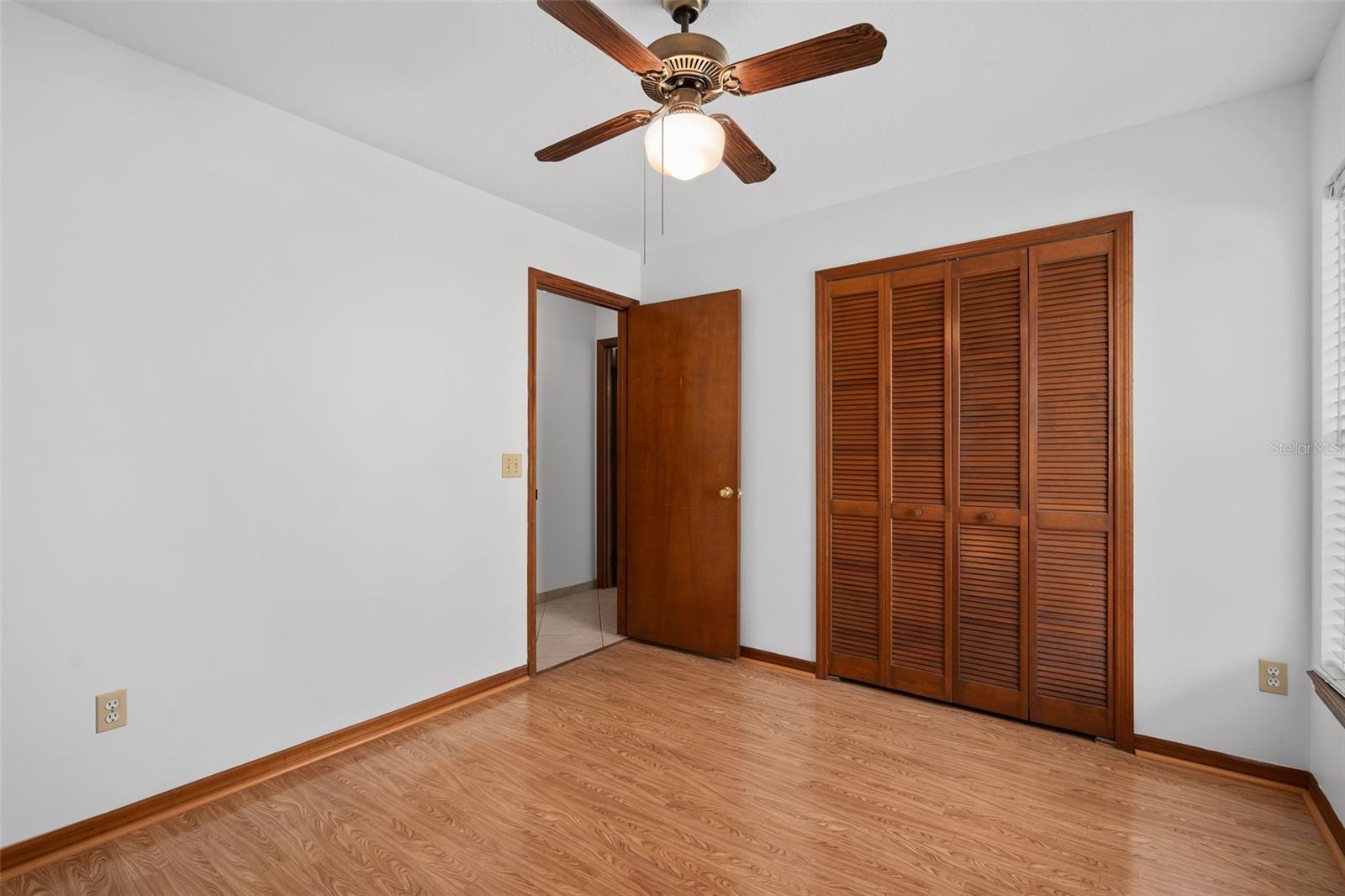 HIDDEN OAKS - Residential