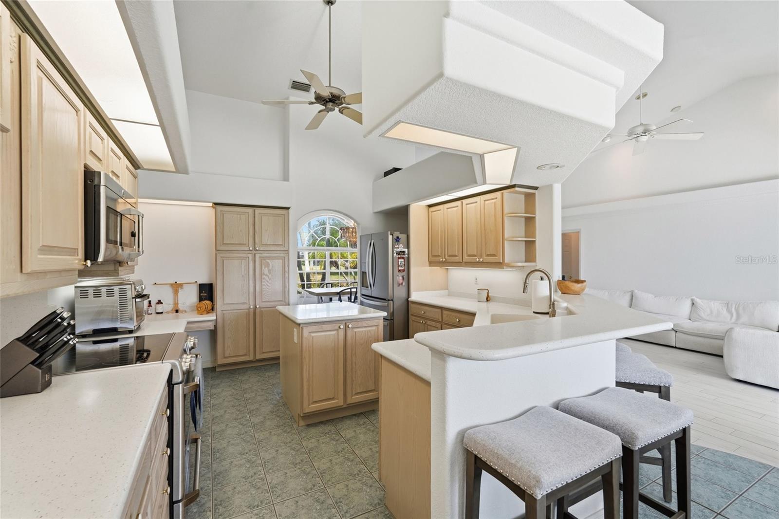 ROTONDA WEST WHITE MARSH - Residential