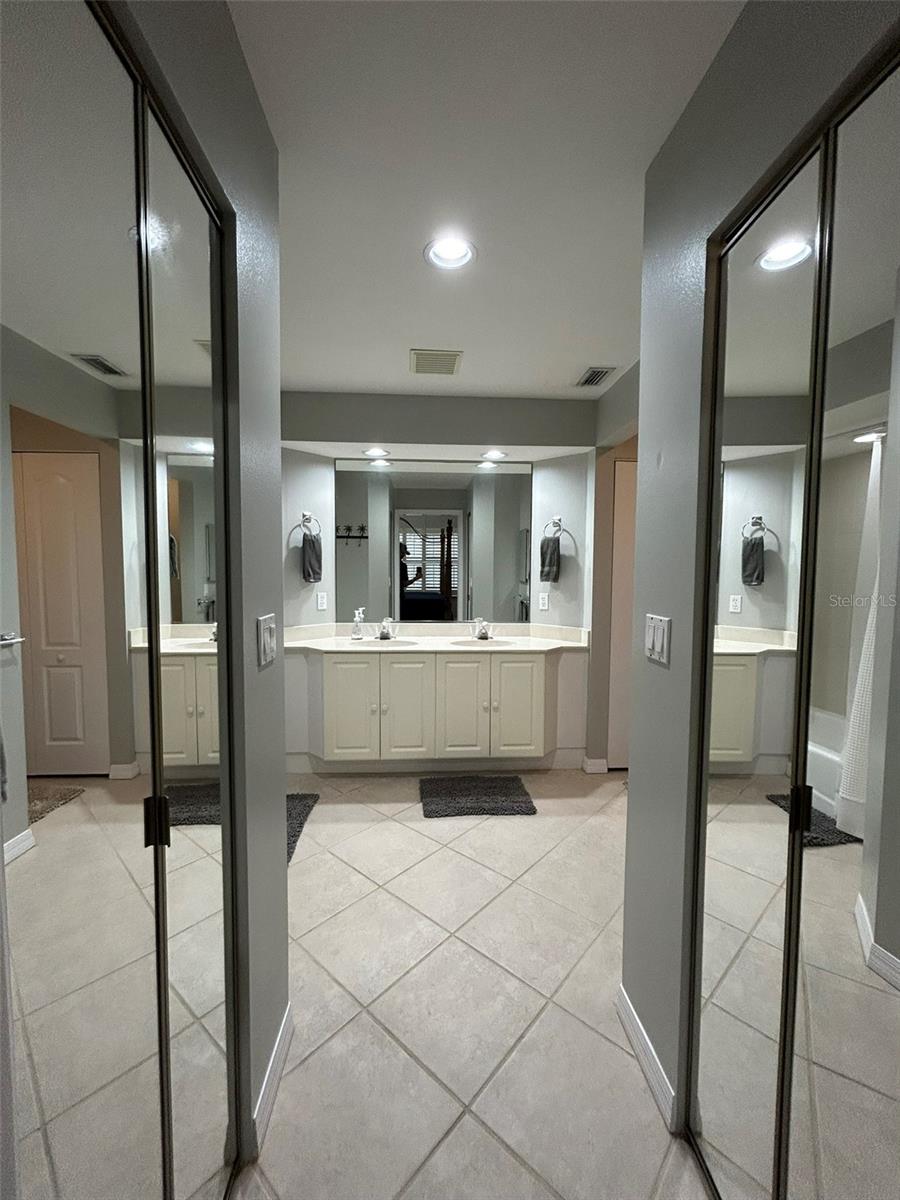 BOLLETTIERI RESORT VILLAS VII - Residential Lease