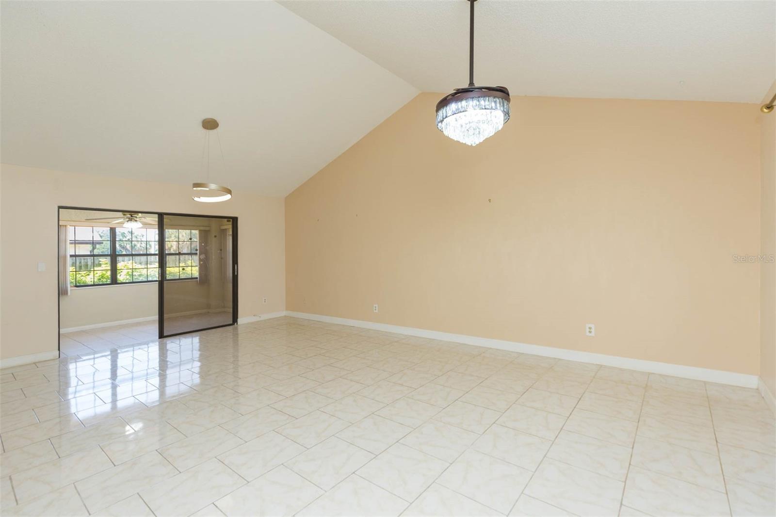 2211 BAY BERRY LANE