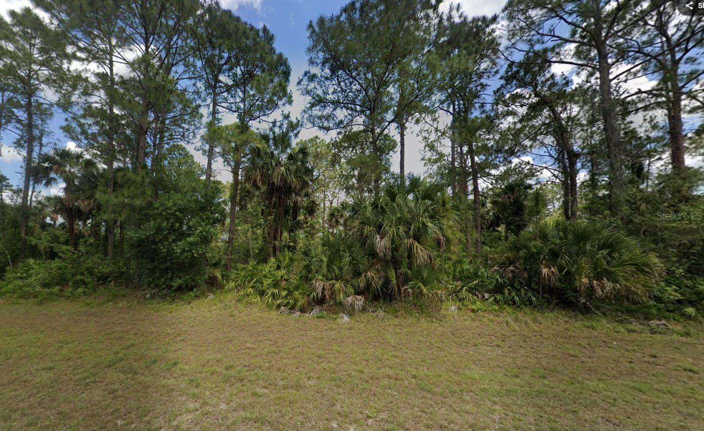 Build your dream home on this spacious residential lot in the desirable Port LaBelle community. Located on a quiet, paved street, this vacant parcel offers ample space for a custom single-family home with room for a pool, garden, or outdoor living area. No HOA and no time restrictions to build make this an excellent opportunity for homeowners or investors alike.
Enjoy the peaceful surroundings of rural LaBelle while still being conveniently located near schools, shopping, dining, and parks. Easy access to SR-80 provides a direct route to Fort Myers, Clewiston, and the Gulf Coast. Don’t miss your chance to own a prime piece of Florida land at an affordable price.