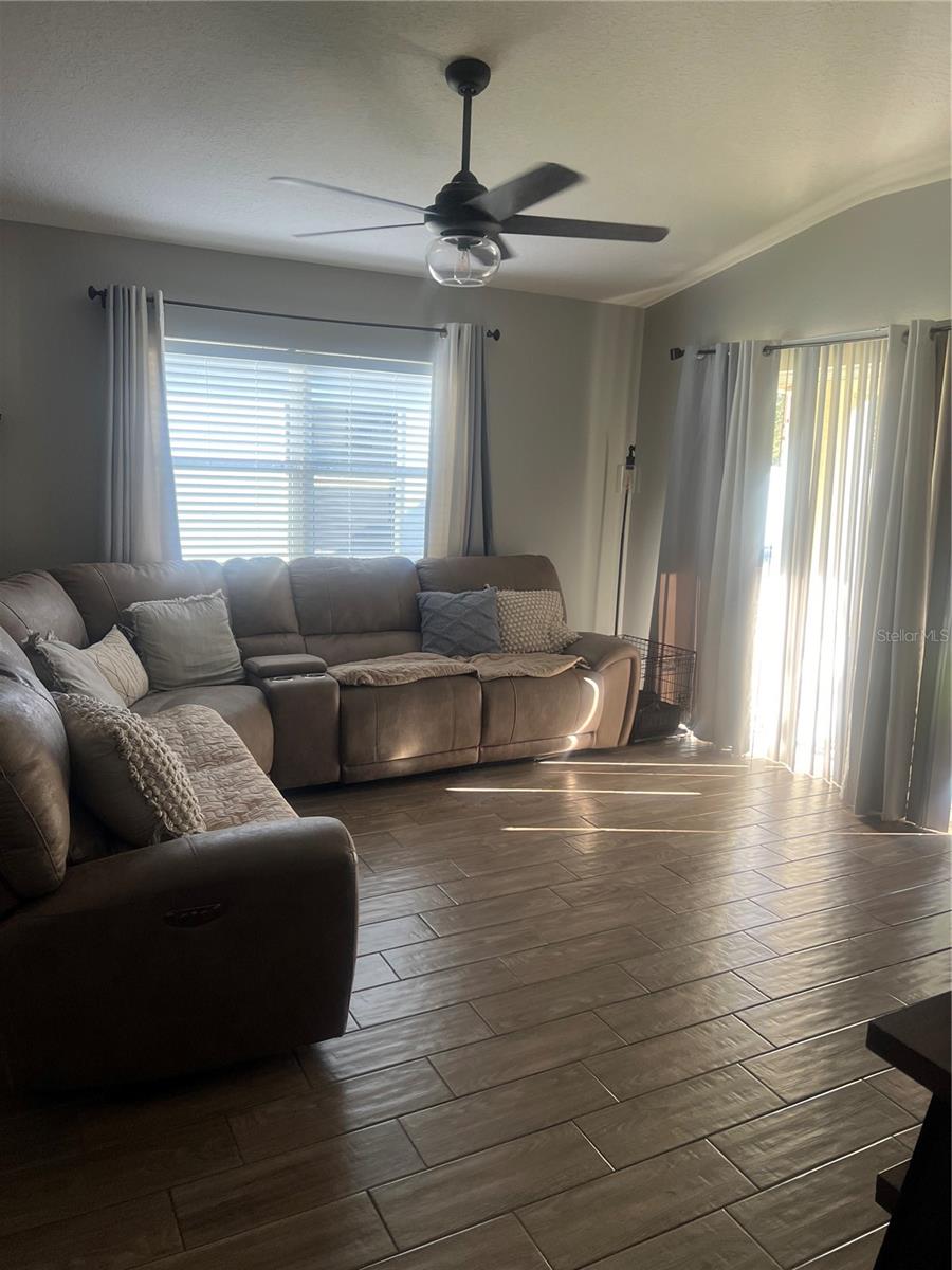 7719 CARRIAGE POINTE DRIVE