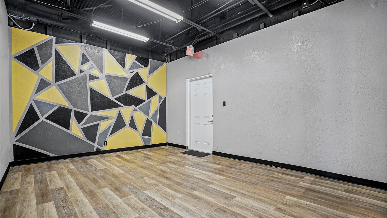 NORTH PARK - Commercial Lease