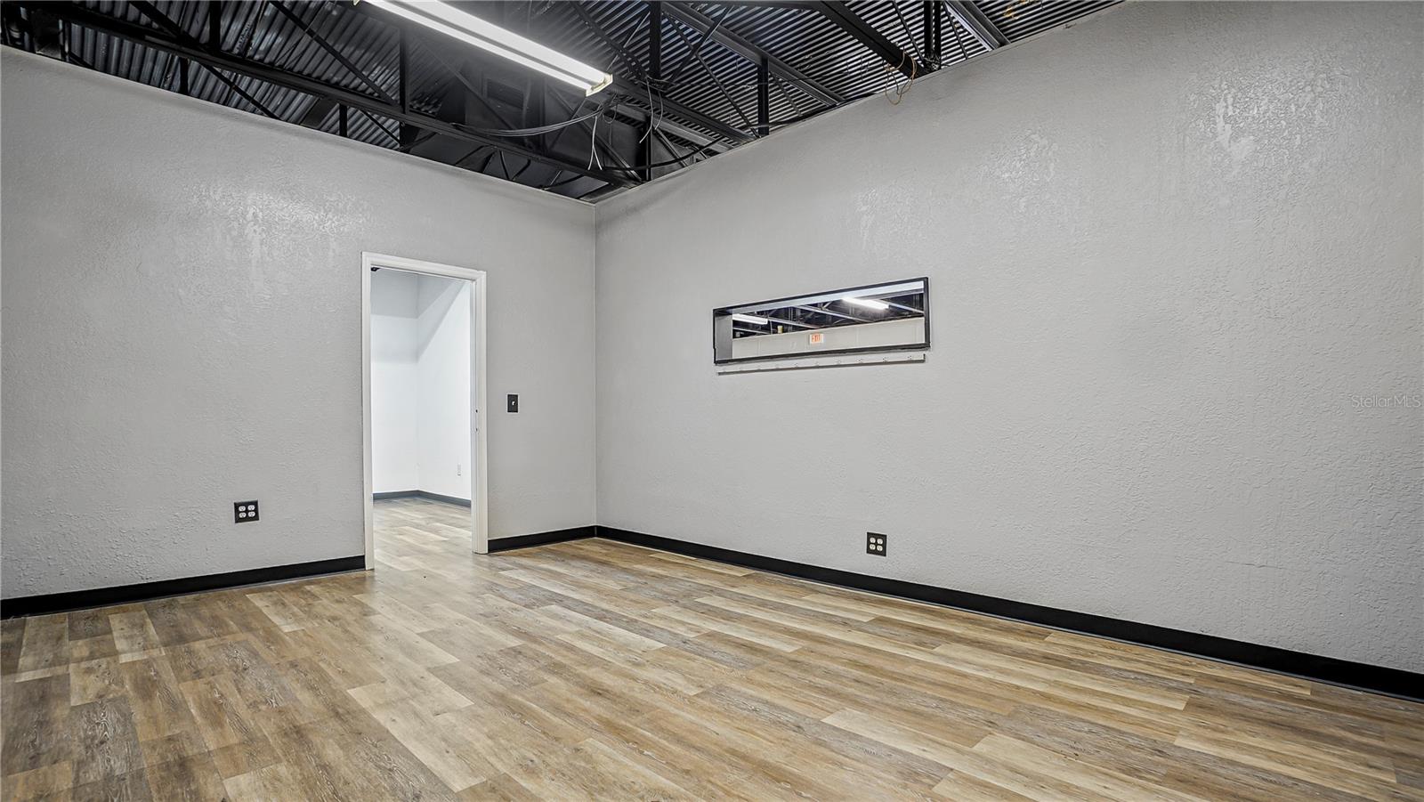 NORTH PARK - Commercial Lease