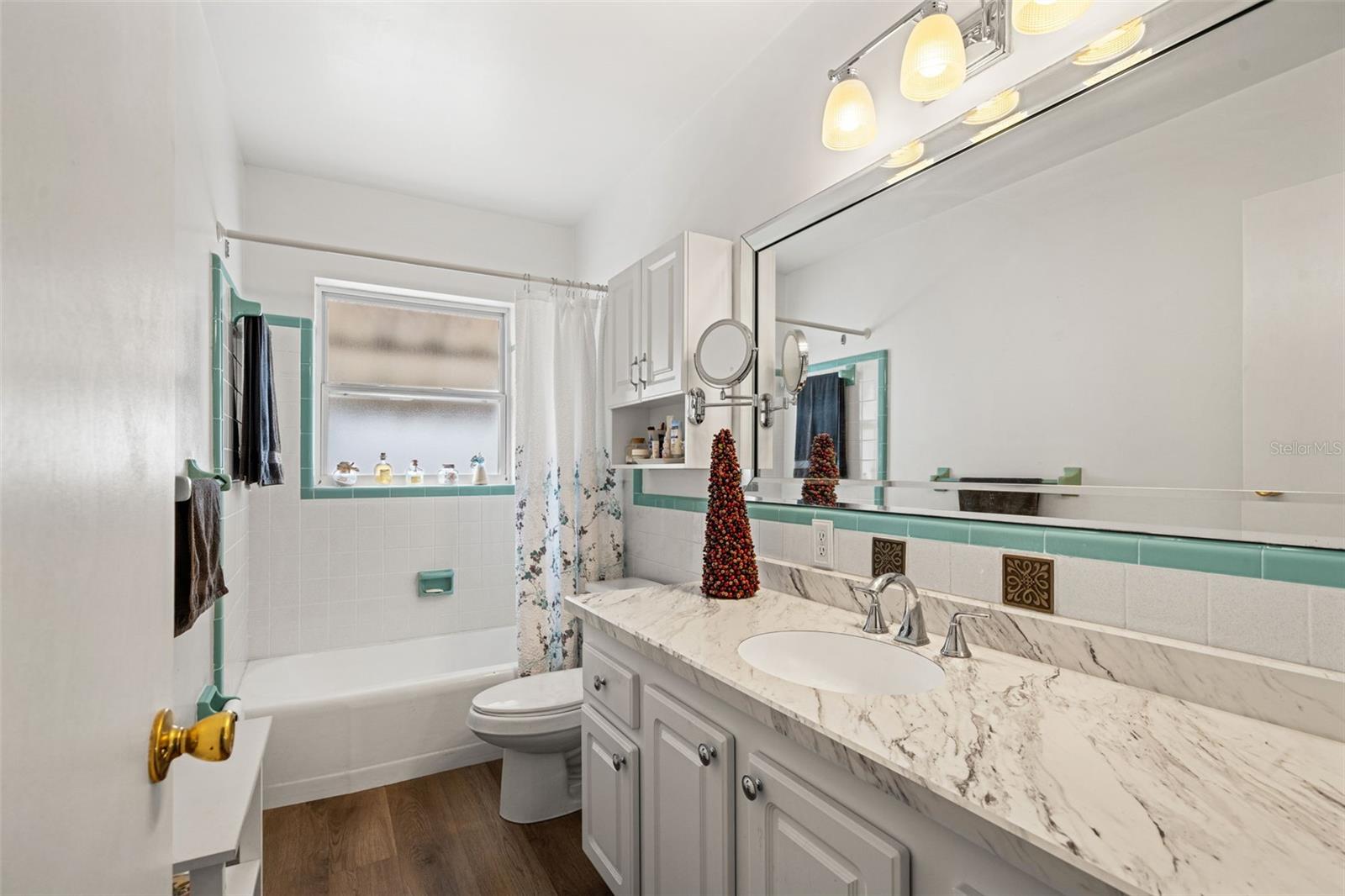 WOODRIDGE - Residential