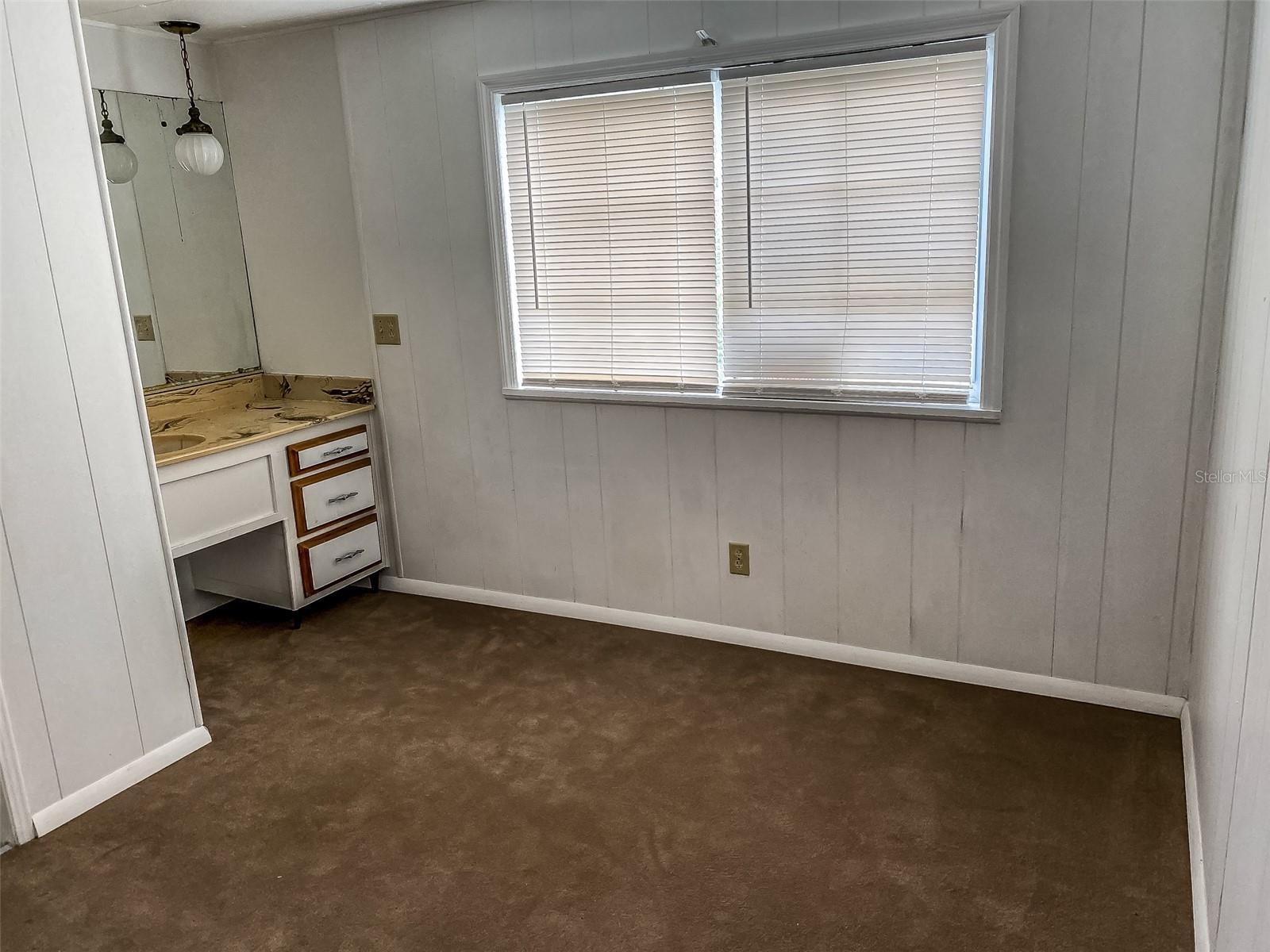 EAST LAKE HARRIS ESTATES - Residential