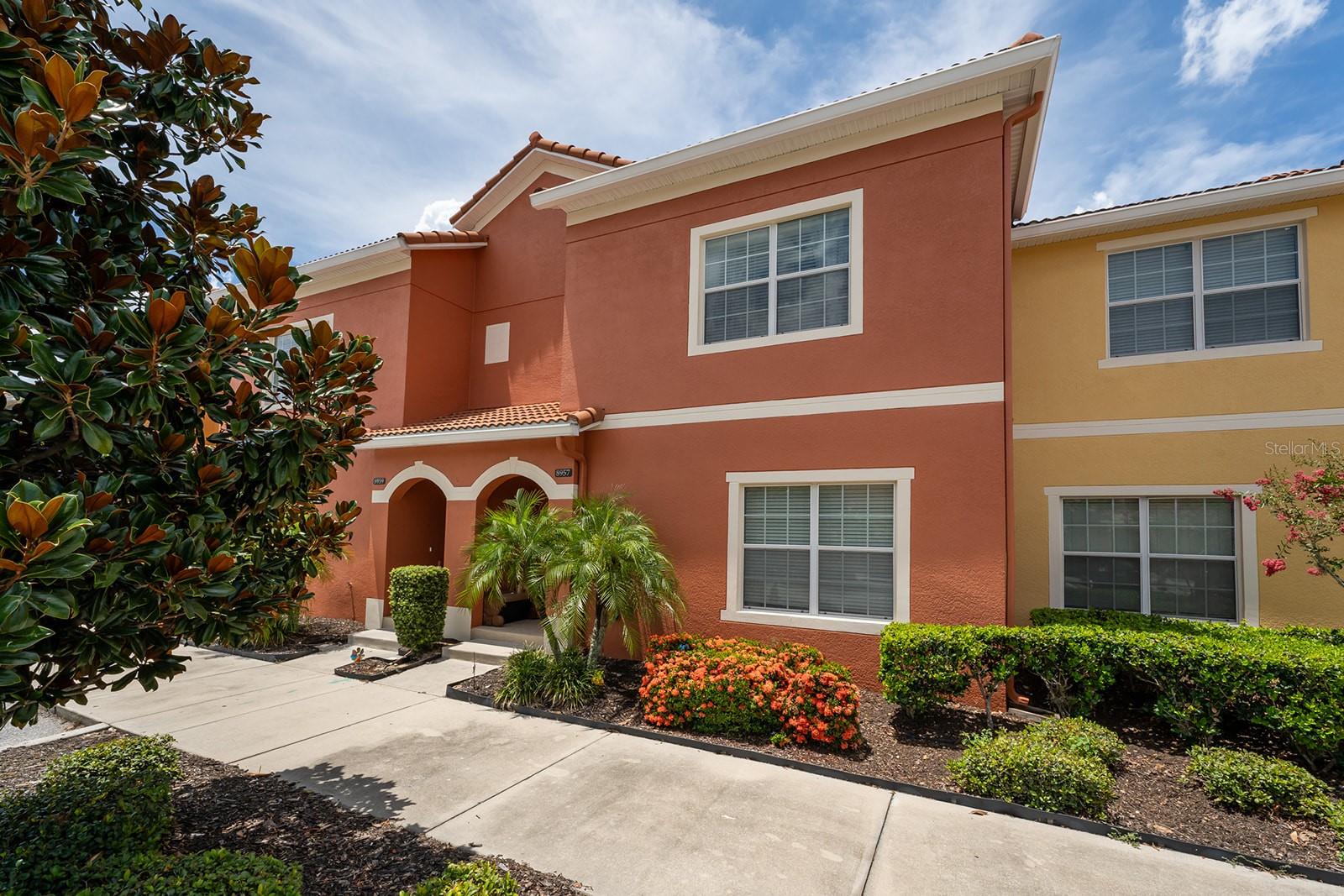 beautiful furnished 4 bedroom 3 bathrooms with pool at a resort paradise palms.