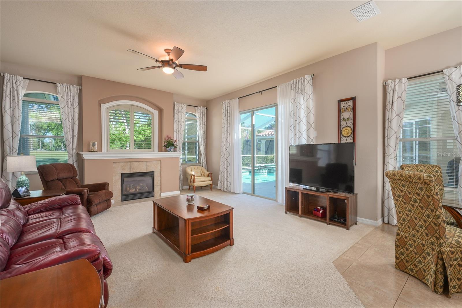 HERNANDO OAKS PH 1 - Residential