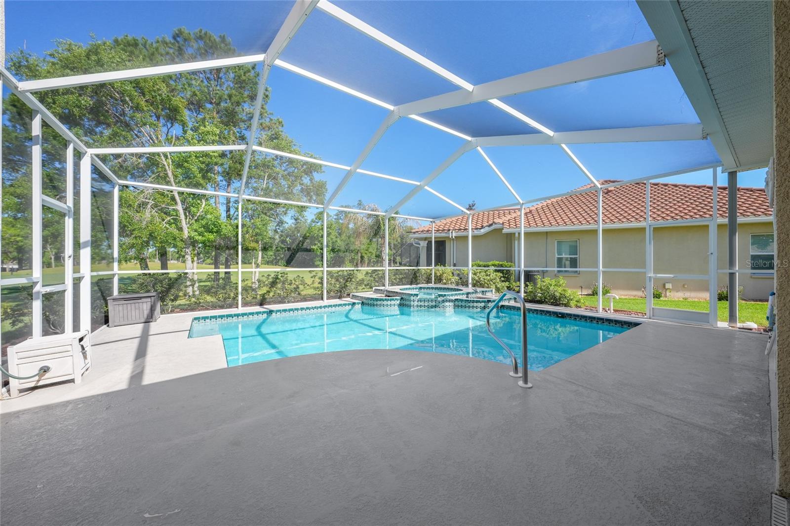 HERNANDO OAKS PH 1 - Residential