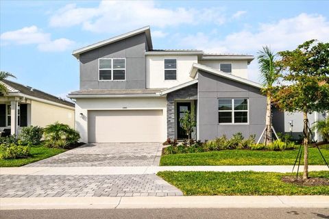 Photo of 17945 Grand Prosperity Drive, Venice, FL 34293 (MLS # N6140333)