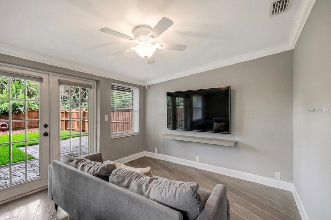 ORLANDO HLNDS - Residential