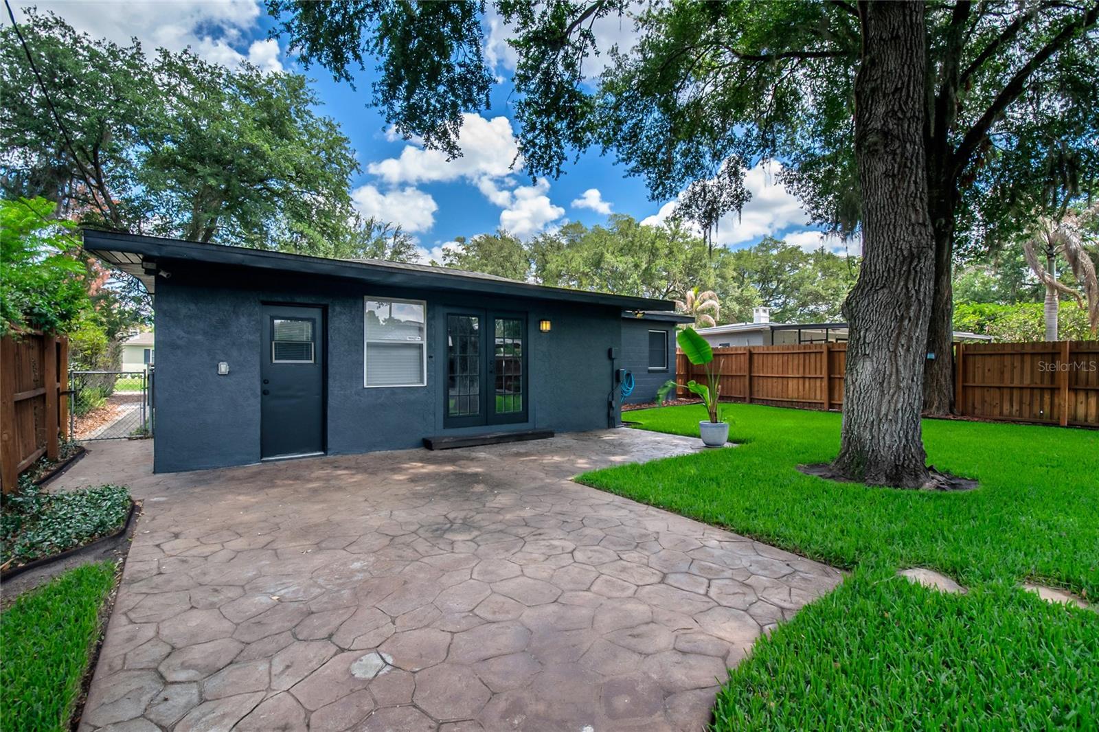 ORLANDO HLNDS - Residential