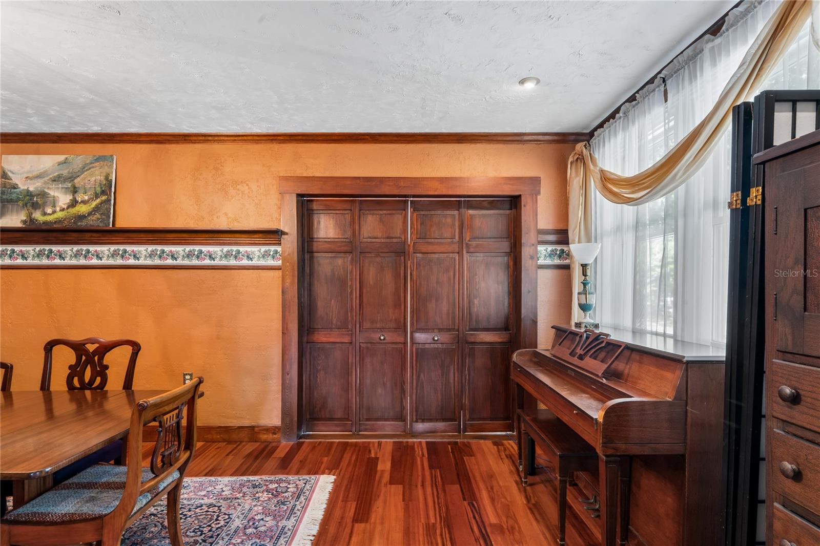 SHADOWLAWN ANNEX - Residential