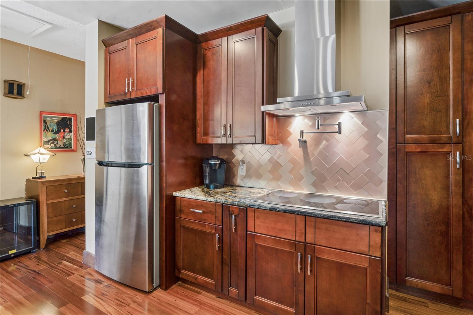 SHADOWLAWN ANNEX - Residential