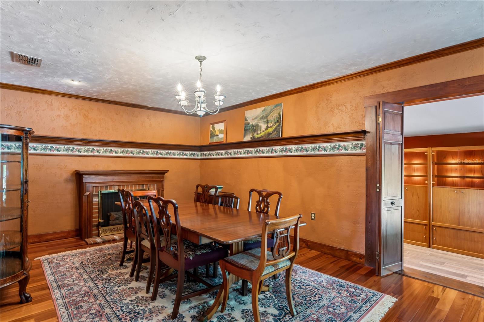 SHADOWLAWN ANNEX - Residential