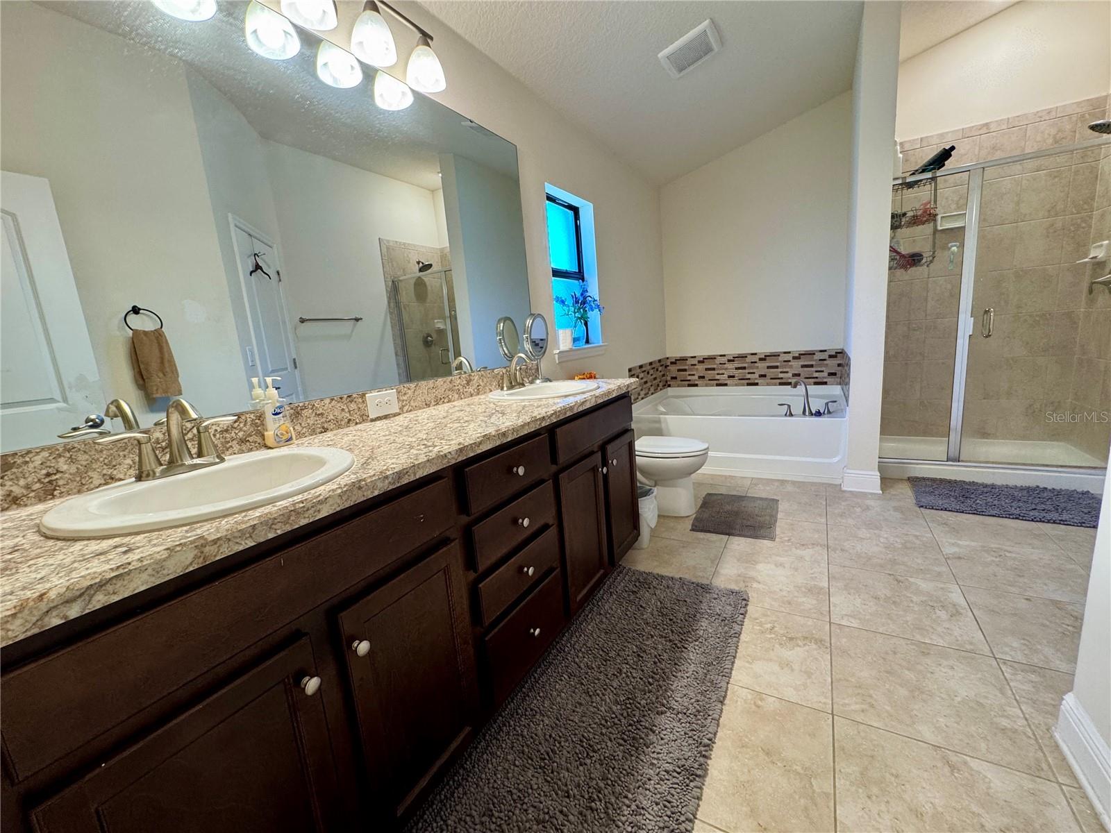 WOODS OF MOCCASIN WALLOW PH II - Residential Lease