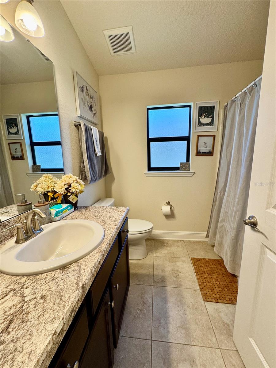 WOODS OF MOCCASIN WALLOW PH II - Residential Lease