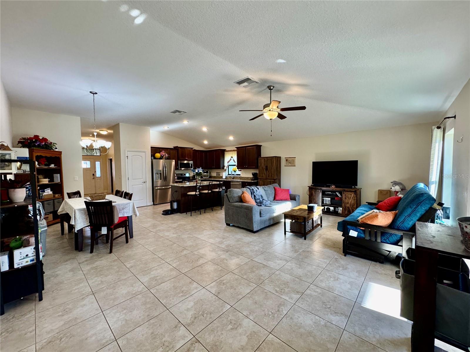 WOODS OF MOCCASIN WALLOW PH II - Residential Lease