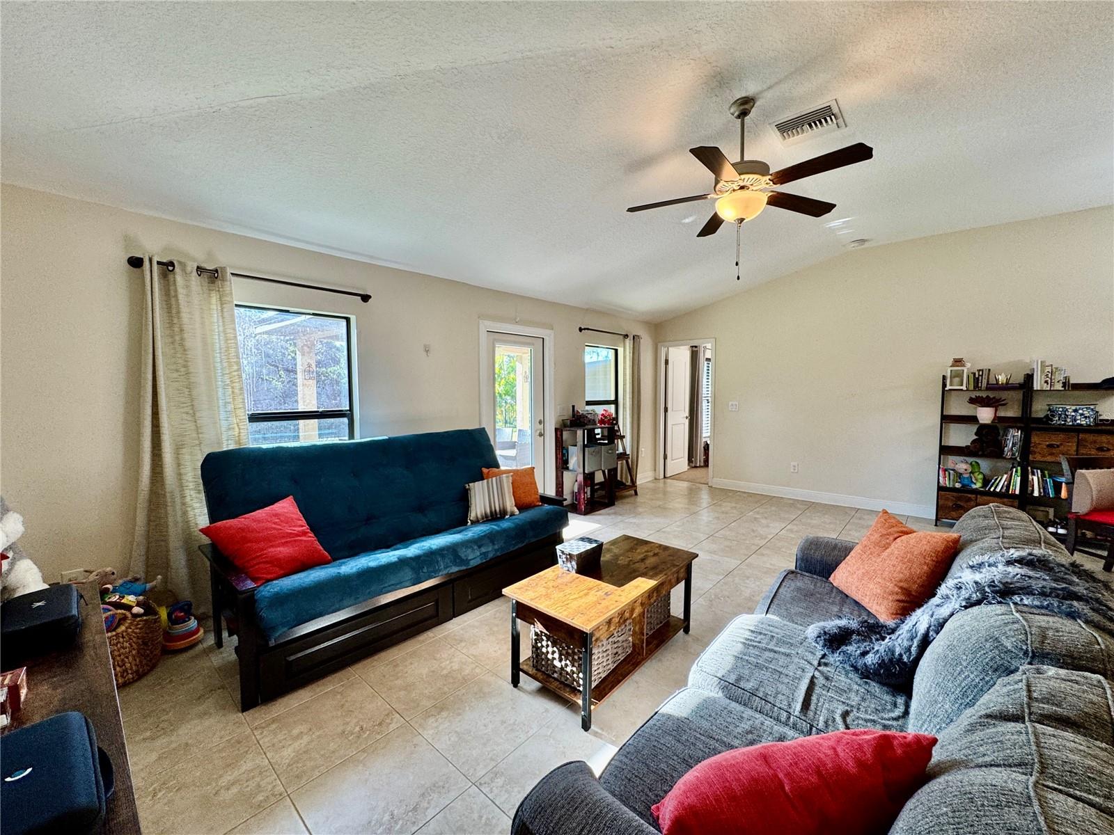 WOODS OF MOCCASIN WALLOW PH II - Residential Lease