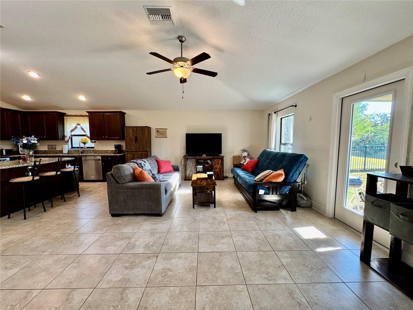 WOODS OF MOCCASIN WALLOW PH II - Residential Lease