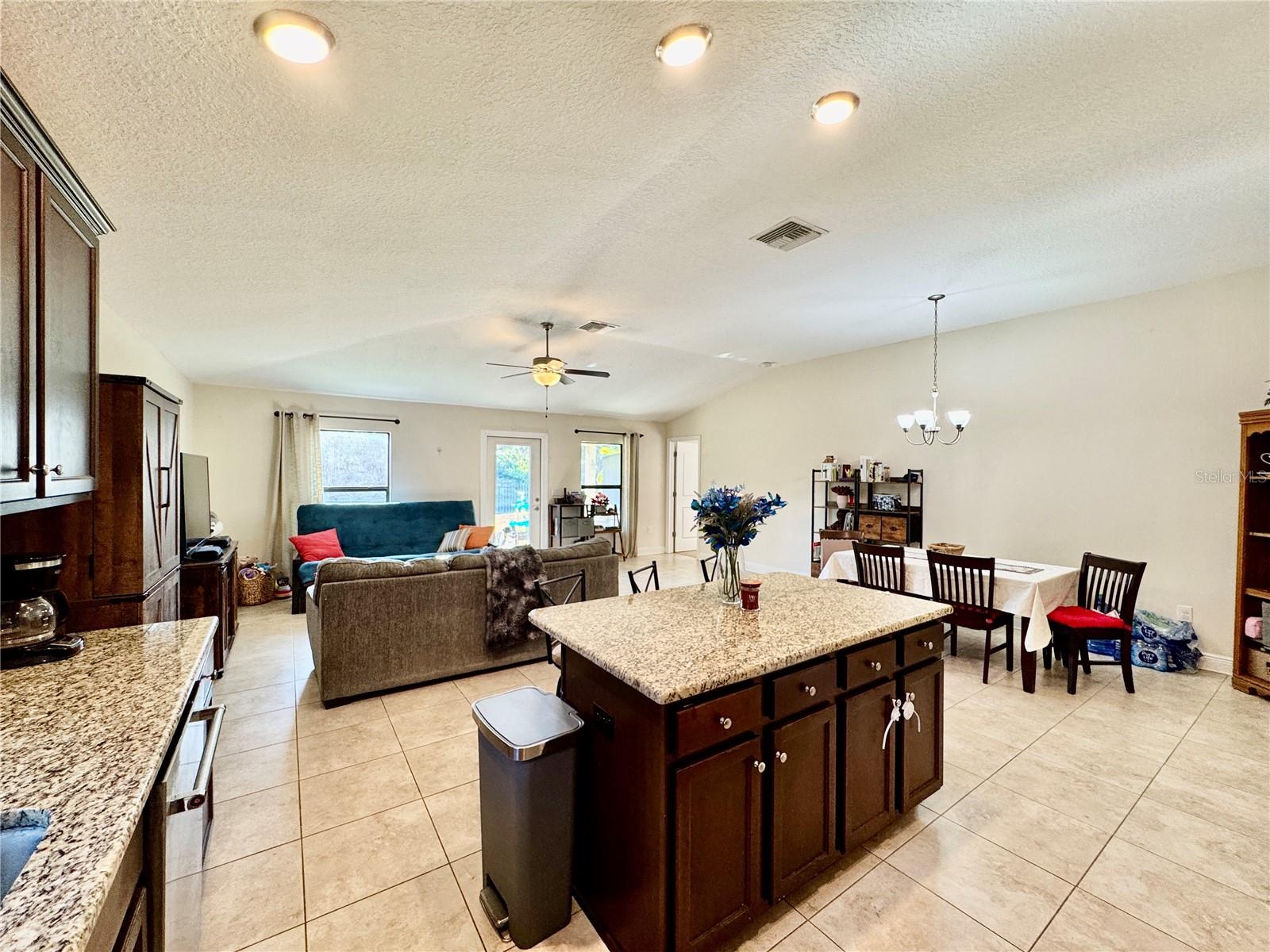 WOODS OF MOCCASIN WALLOW PH II - Residential Lease