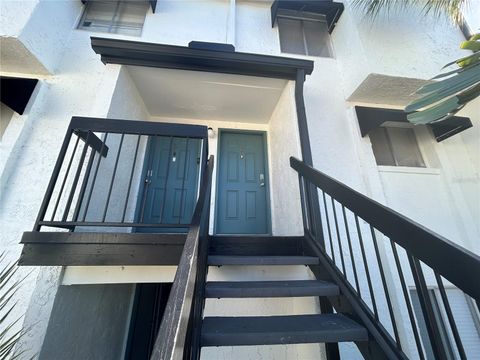 Photo of 4203 S Semoran Boulevard #6, Orlando, FL 32822 (MLS # O6297813)