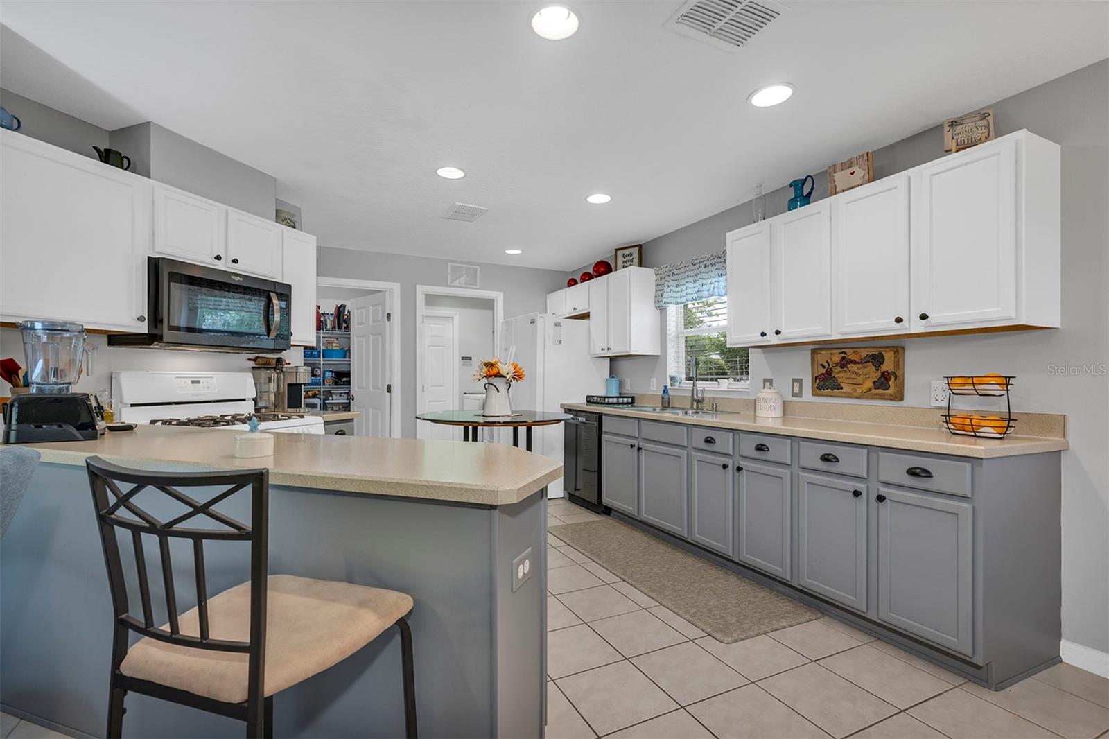 ARLINGTON RIDGE PH 1-A - Residential