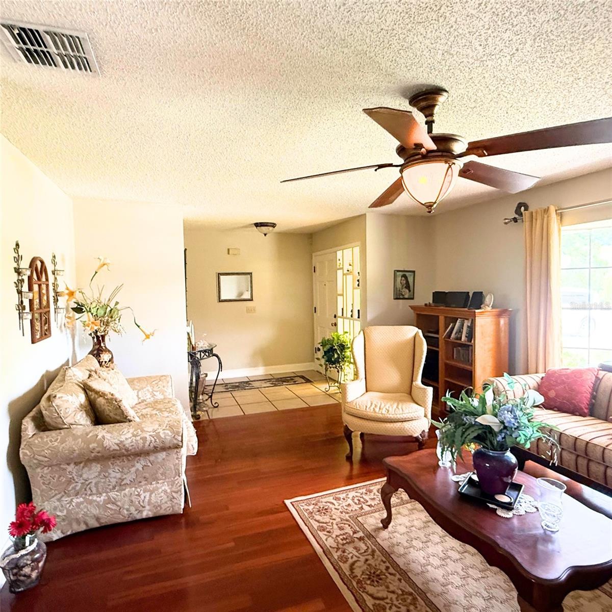 1025 SULLIVAN STREET