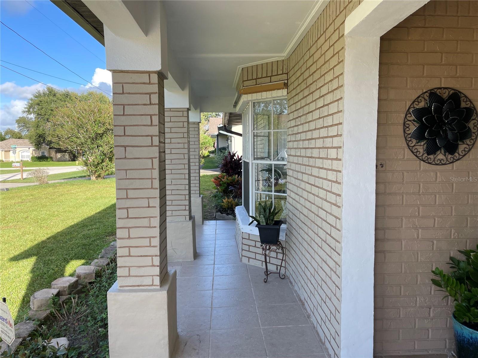 1025 SULLIVAN STREET