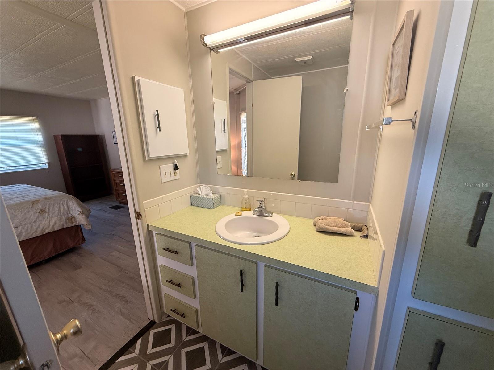 CONTINENTAL CAMPER RESORTS INC - Residential