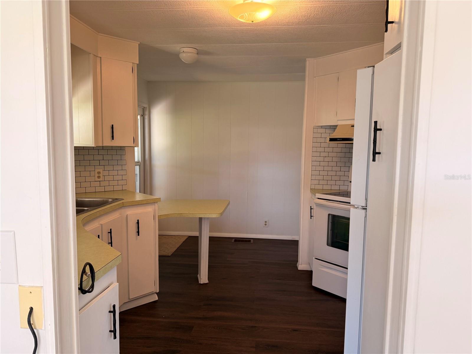 CONTINENTAL CAMPER RESORTS INC - Residential