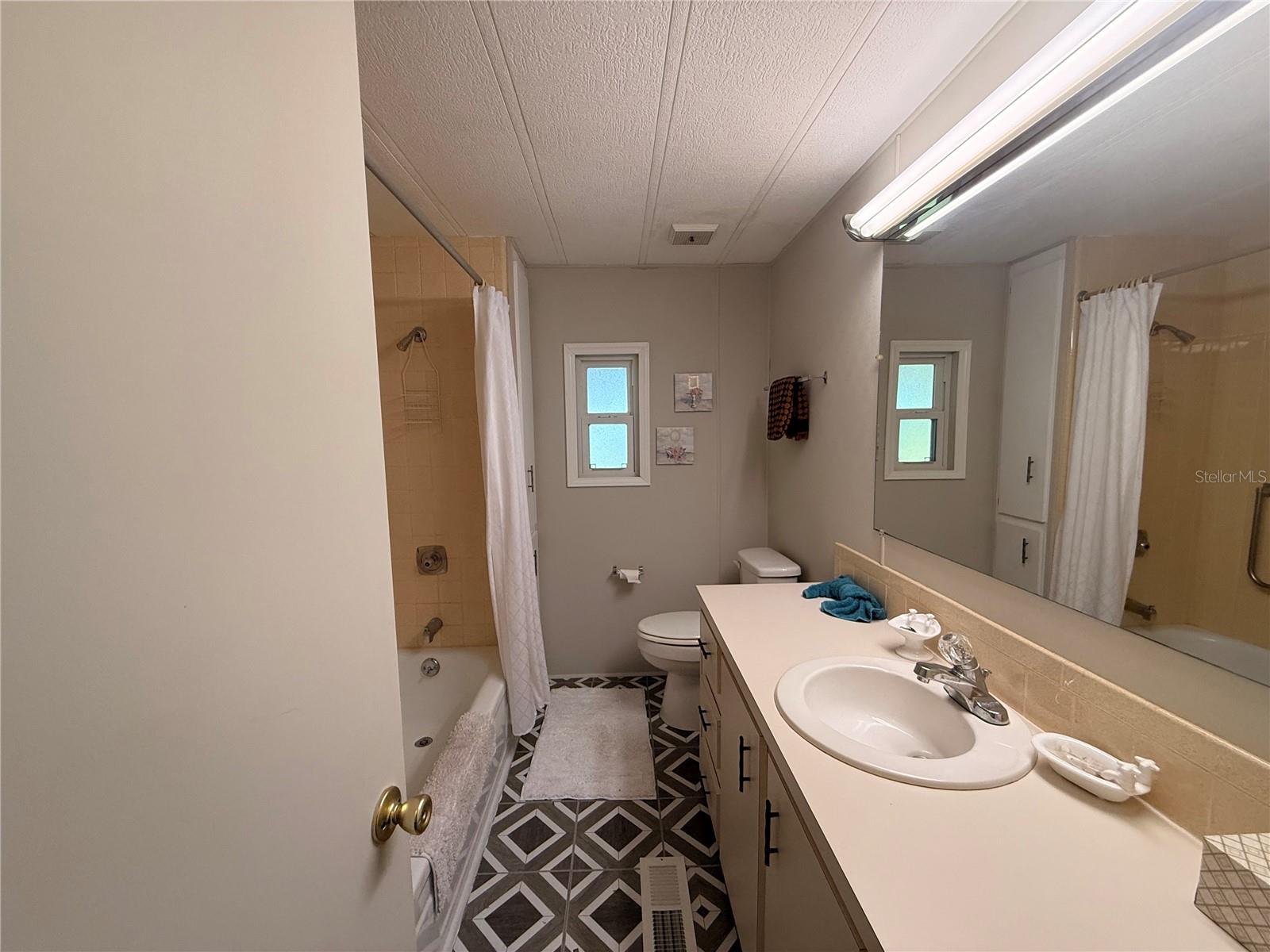 CONTINENTAL CAMPER RESORTS INC - Residential