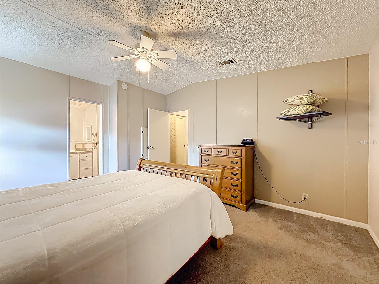 LAKE FRANCES ESTATES UNIT 04 - Residential