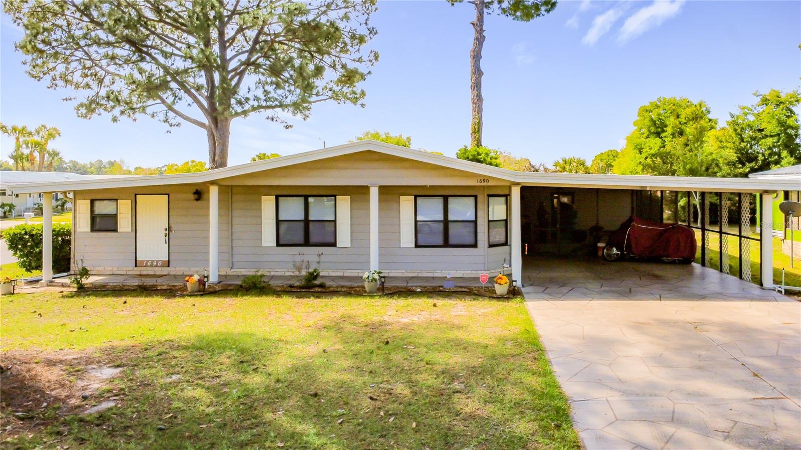 LAKE FRANCES ESTATES UNIT 04 - Residential